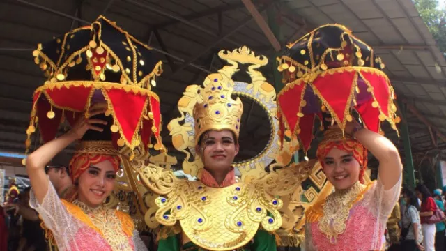 Lampung Krakatau Festival Hidupkan Fantasi Lewat Kostum Unik - GenPI.co