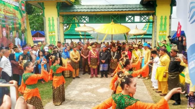 Di Paradje Festival 2018, Sanggau Pamer Kekayaan Budaya - GenPI.co