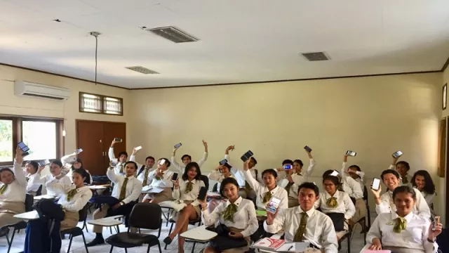 Mahasiswa Baru Poltekpar Medan Antusias Jadi Member GenPI - GenPI.co