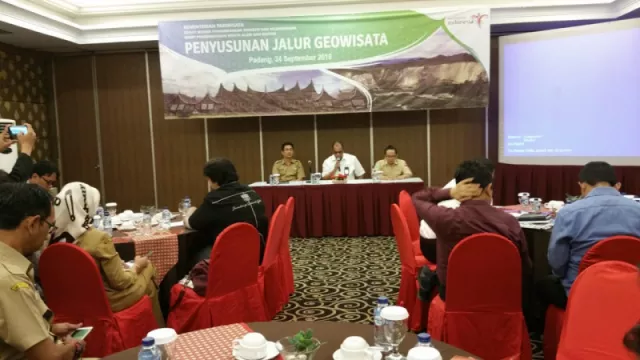 FGD Kemenpar di Padang Bahas Jalur Wisata Geowisata - GenPI.co