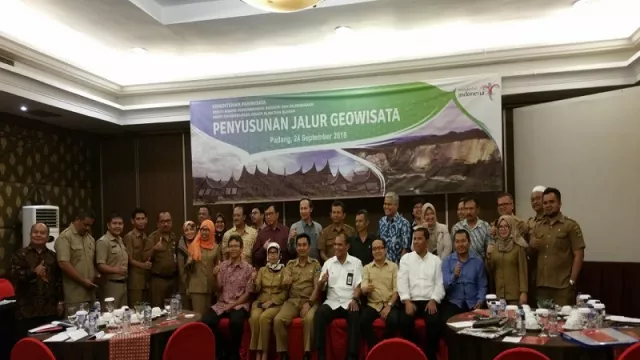 Potret Eksotis Mega Proyek Geopark Ranah Minang - GenPI.co