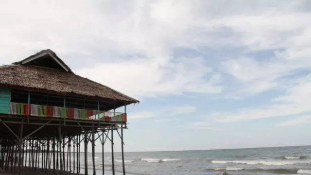 Jamboe, Pondok Unik yang Tahan Ombak Laut - GenPI.co