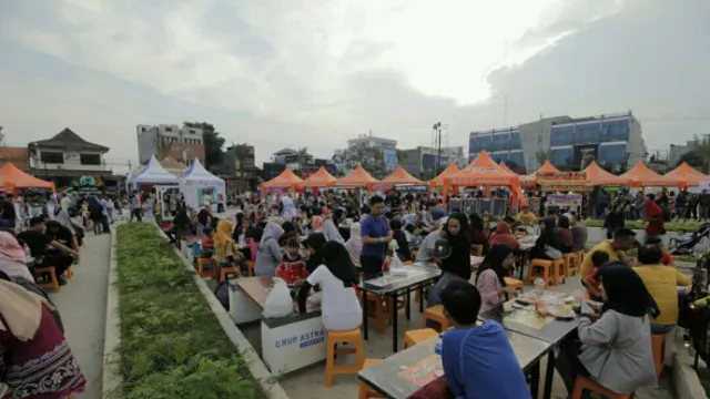 Hari Pertama Lalang Waya Market Raup Omset 75 Juta - GenPI.co