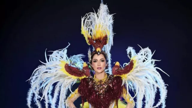 Puteri Indonesia 2018 Tampil Memukau dengan Bird Of Paradise - GenPI.co