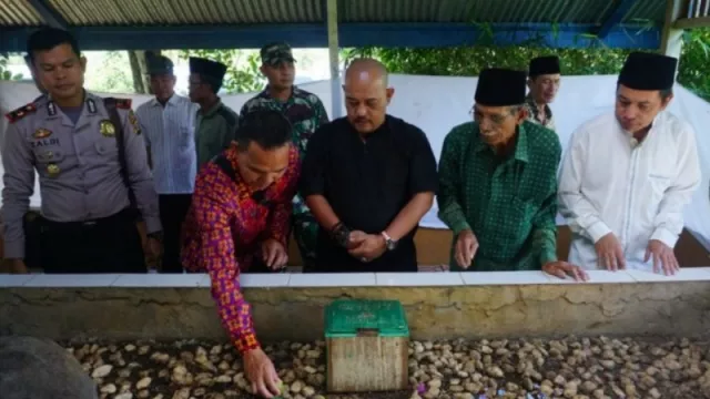 Tradisi Ziarah Makam Srunting Sakti, Atraksi Budaya Menarik - GenPI.co