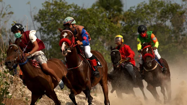 Mengenal Tradisi Pacuan Kuda di Jeneponto - GenPI.co