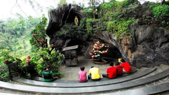 3 Tempat Wisata Religi di Bandung - GenPI.co