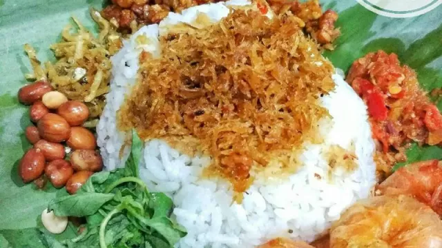 Nasi Ulam, Kuliner Betawi yang Kian Langka. - GenPI.co