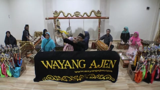 Wakil Walikota Bekasi Resmikan Sanggar Wayang Ajen - GenPI.co
