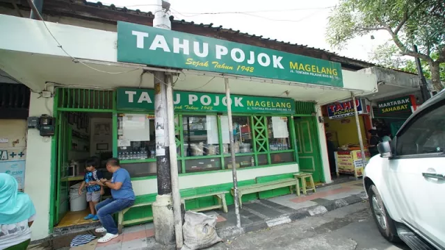 Kupat Tahu Pojok, Kuliner Khas Magelang - GenPI.co