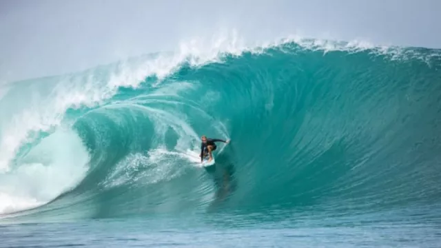 Catat! Mentawai, Tempat Surfing Terbaik di Dunia - GenPI.co