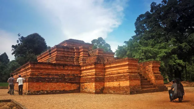 Muaro Jambi, Candi Terluas di Indonesia - GenPI.co