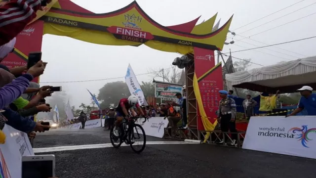 Tour de Singkarak, Ajang Balap Sepeda Dunia di Sumatera Barat - GenPI.co