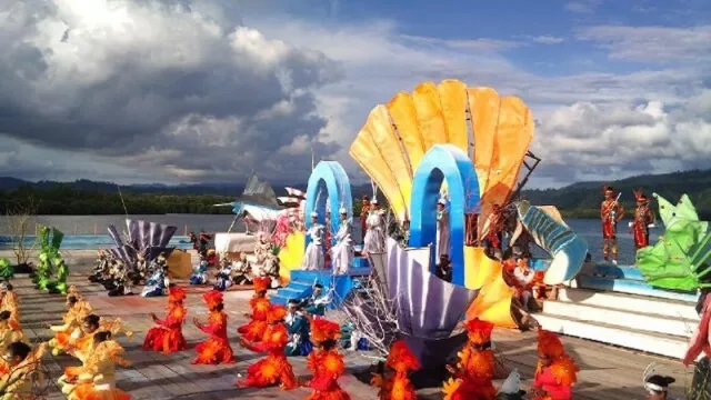 Potensi Pariwisata Halmahera Barat di Festival Teluk Jailolo - GenPI.co