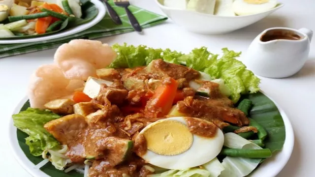 Kamu Mudah Lapar? Makan Gado-gado Aja... - GenPI.co