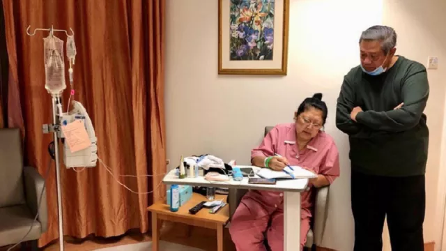Sakit Kanker Darah, Ani Yudhoyono Dapat Donor Sumsum Tulang Belakang - GenPI.co