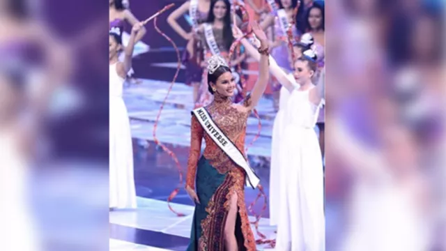 Miss Universe 2018 Bangga Pakai Kebaya Indonesia - GenPI.co