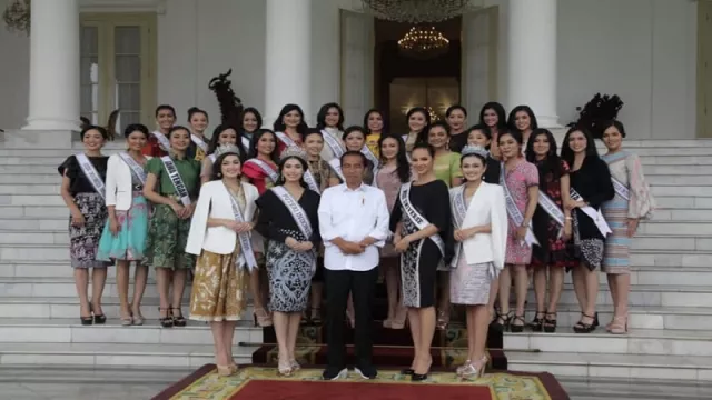 Begini Jamuan Jokowi Untuk Puteri Indonesia dan Miss Universe - GenPI.co