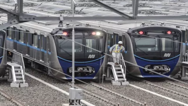 Kereta Bawah Tanah Pertama di Indonesia, MRT Jakarta Mulai Uji Coba Hari Ini - GenPI.co
