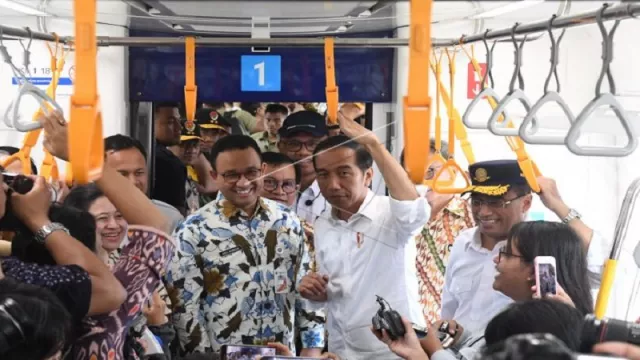 Jokowi Sebut MRT Jadi Budaya Baru - GenPI.co