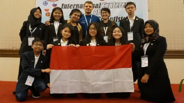 Pelajar Indonesia Borong Medali Kompetisi Sains ICYS di Malaysia - GenPI.co
