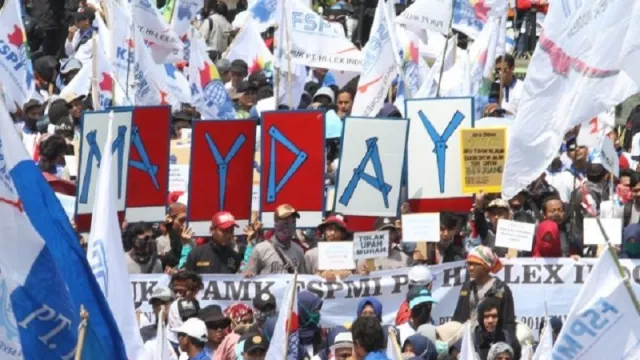 May Day di Bekasi Ada Doorprize dan SIM Gratis Buat Buruh - GenPI.co