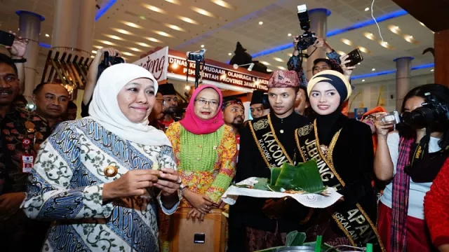 Khofifah Buka Pameran Majapahit International Travel Fair 2019 - GenPI.co