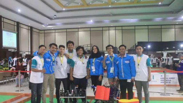 Universitas Telkom dan UHAMKA Raih Juara Kontes Robot Indonesia - GenPI.co