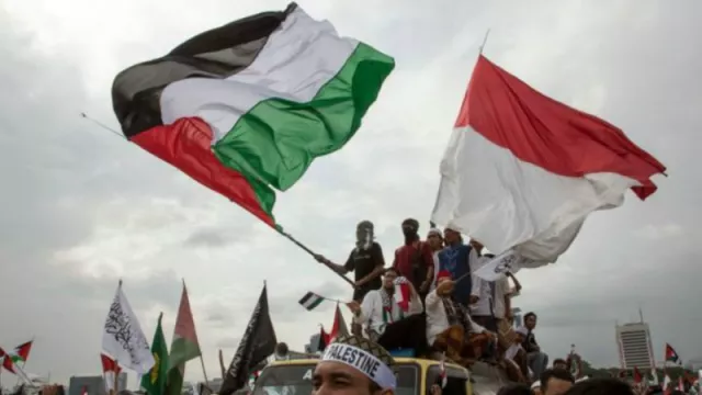 Anti Israel, Ini Sejarah Hubungan Mesra Indonesia-Palestina - GenPI.co