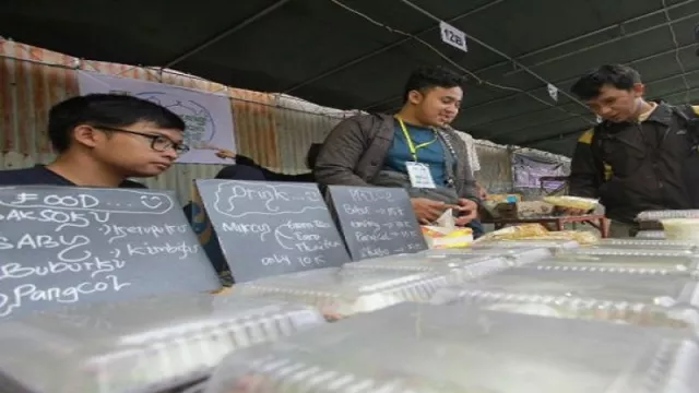 Takjil Tanpa Sampah Plastik di Kampung Ramadhan Gorontalo - GenPI.co