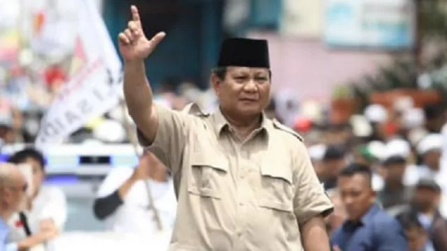 Siapa 2 Orang Rusia yang Bersama Prabowo ke Dubai? - GenPI.co