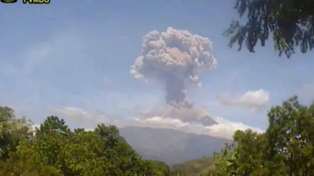 Status Gunung Agung Bali Masih Tingkat Siaga - GenPI.co