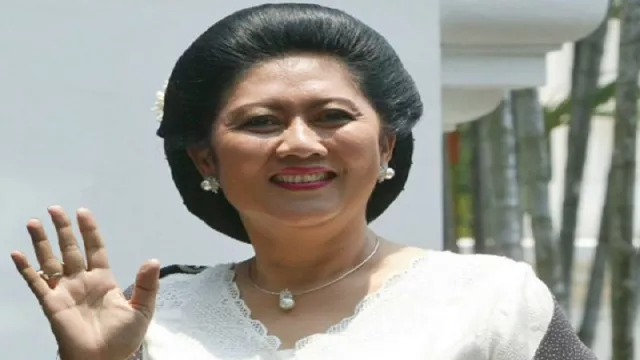 Kebaya Lebaran Ani Yudhoyono Kini Tinggal Kenangan - GenPI.co