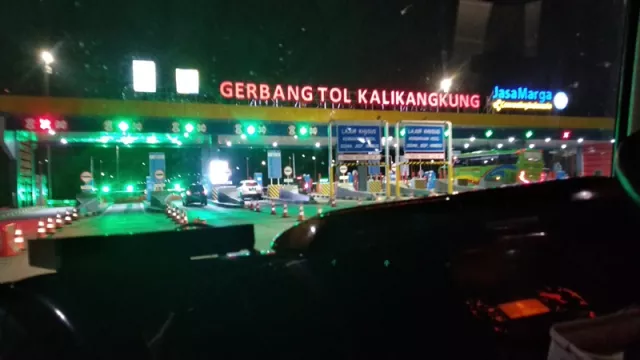 Tak Lagi One Way, Jalur Tol Semarang-Cikampek Sudah Bisa Dilalui - GenPI.co