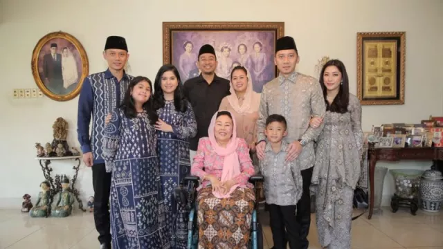 Selain ke Jokowi dan Mega, AHY - Ibas Juga Sowan ke Istri Gus Dur - GenPI.co
