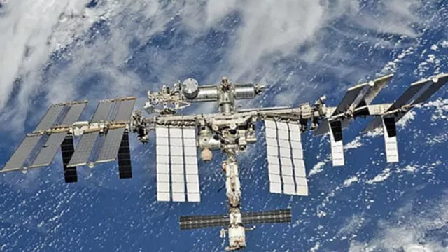 NASA Umumkan Bakal Buka Wisata ke Stasiun Luar Angkasa - GenPI.co