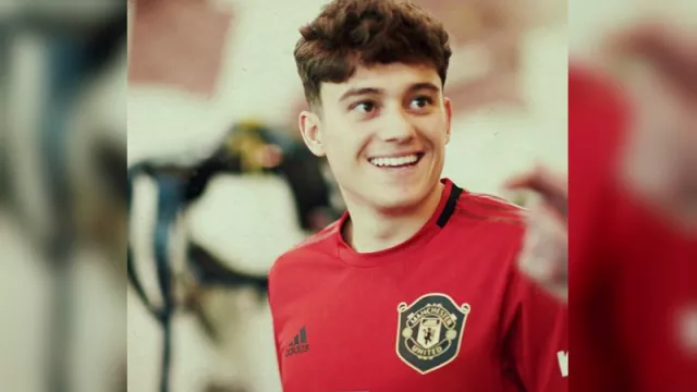 Resmi ke Manchester United, Berapa Nomor Punggung Daniel James? - GenPI.co