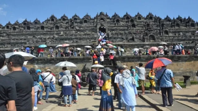 Libur Lebaran Pengunjung Candi Borobudur Menurun - GenPI.co