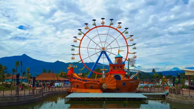 Ini Saloka Theme Park, Taman bermain Terbesar di Jateng - GenPI.co