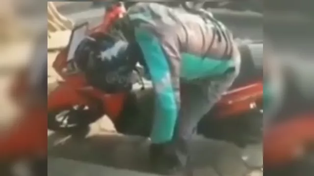 Drivel Ojol Tewas di Atas Motor di Magelang - GenPI.co