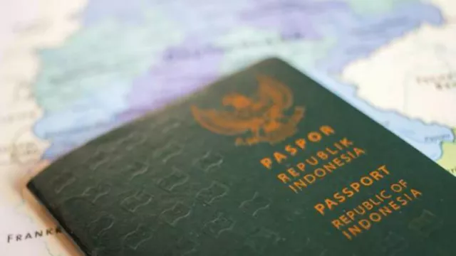 Paspor Rusak Denda Jutaan, Ini Kiatnya Agar Paspor Tetap Baik - GenPI.co