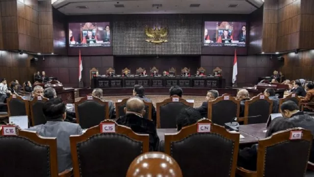 Hasil Sidang MK, Tuduhan Gunakan Baju Putih Tak Relevan - GenPI.co