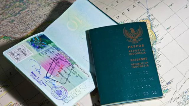 Berhitung Untung Rugi Bebas Visa bagi Paspor Asing - GenPI.co