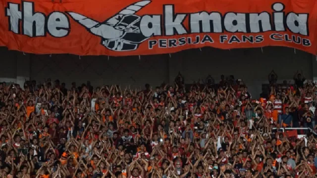 Jakmania Dukung ANS DKI Pakai Jersey Persija - GenPI.co