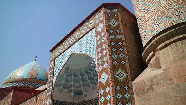 Blue Mosque, Masjid Satu-satunya di Armenia - GenPI.co