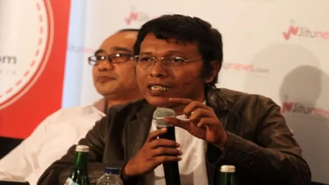 Kaum Buruh Dukung Adian Napitupulu Jadi Menteri - GenPI.co Kaum Buruh Dukung Adian Napitupulu Jadi Menteri - GenPI.co