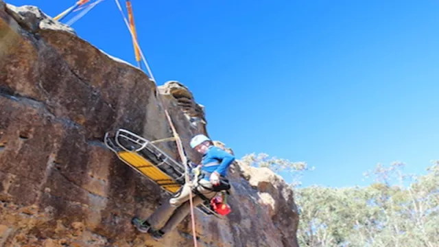 Begini Motode Vertical Rescue yang Digunakan Tim Evakuasi Thoriq - GenPI.co