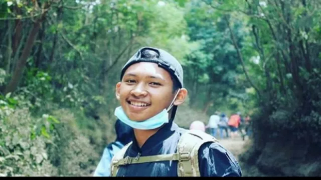 Jasad Thoriq ada di Lereng, Tim Evakuasi Gunakan Vertical Rescue - GenPI.co