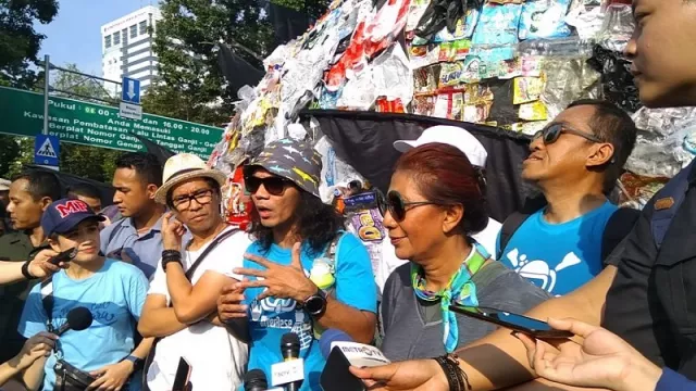 Kaka Slank: Jakarta Harus Tolak Sampah Plastik - GenPI.co