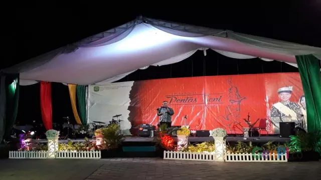 Pentas Seni Hiasi Malam Minggu Laman Boenda Tanjungpinang - GenPI.co
